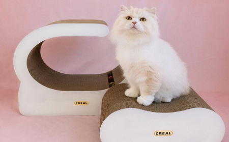 猫の爪とぎ　ステージベッド（白）鈴入プラボール２ケ付 猫 ねこ ネコ cat 爪とぎ ダンボール 丈夫 日本製 常滑市 国産 おもちゃ ペット インテリア かわいい 動物 猫用品 グッズ 招き猫 愛猫