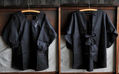 手刺繍 かっぽう着 黒 先着7枚限定 | あ！寝装広場ワタコウ M29S08
