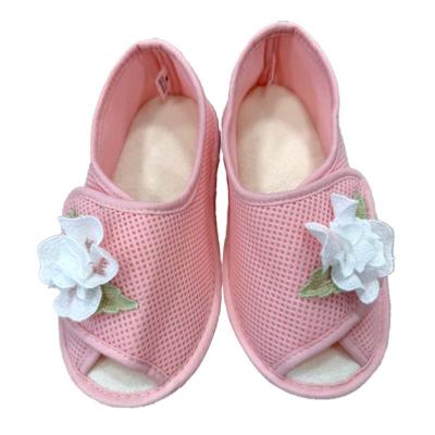 ふるさと納税 釧路市 室内シューズ ピンク(前開き) Sサイズ 入院用 介護用 靴 母の日 ギフト くつ F4F-8157 |  | 01