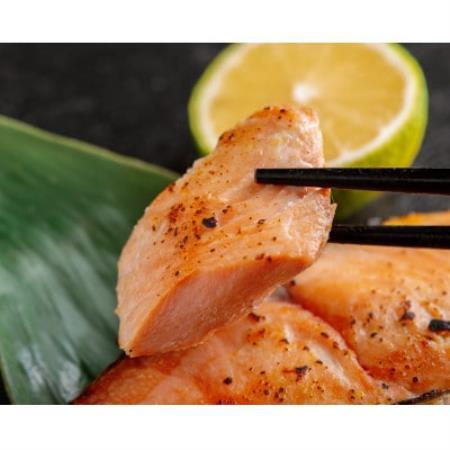 秋鮭粕漬・秋鮭西京漬　各3切れ　計6切セット【配送不可地域：離島】【1682992】