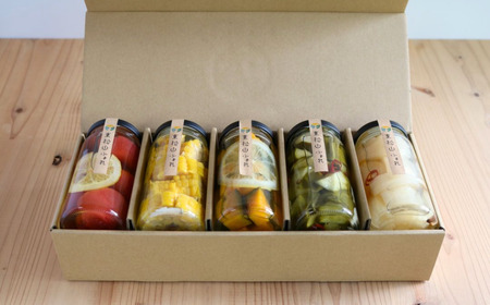 東松山市産 減農薬野菜を使用した季節のピクルス 5 本詰め合わせ | 埼玉県 東松山市 ピクルス 減農薬 旬の野菜 季節野菜 管理栄養士 常備菜 和風 洋風 ハニー おしゃれ 可愛い お土産 管理栄養