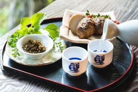 甲斐の開運 金印一升樽＜富士山の日本酒＞【井出醸造店】