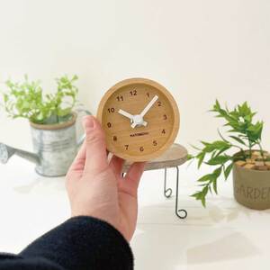 KATOMOKU　小さなシンプルな木枠置き時計
