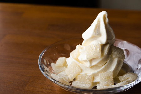 白い森の白いわらび餅（2箱）