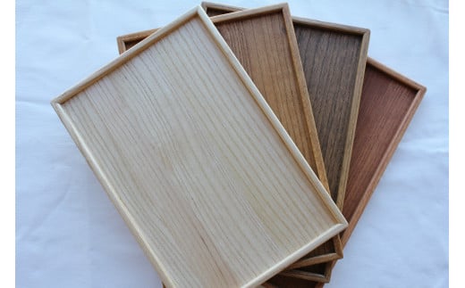 桐のトレー (L) 2枚 セット 桐製 木製 40cm 30cm 無垢材 防虫剤 漂白剤 不使用 天然木 桐材 国産 日本製 食器 雑貨 インテリア 水洗い できる 木製トレー クラフト おしゃれ 工芸品 カフェ 北欧 ウッドトレー キッチン雑貨 (F16-015)