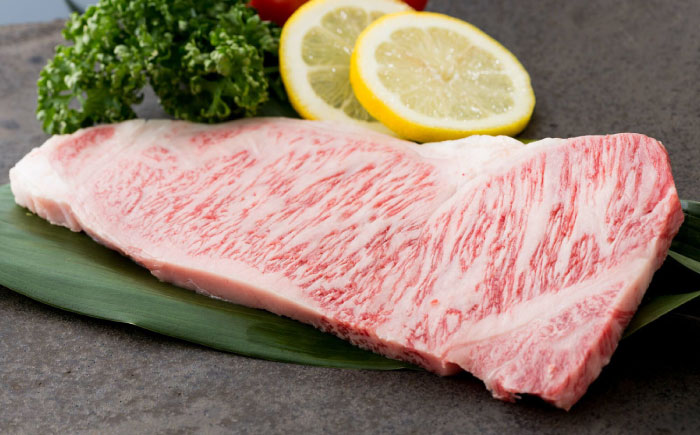 佐賀牛サーロインステーキ＆佐賀牛肩ロース（しゃぶしゃぶ・すきやき用）総重量約900g / 牛肉 / 佐賀県 [41AECT023]