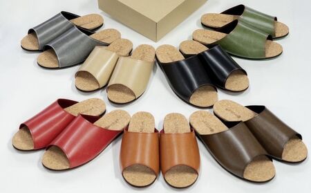 【4足セット】Made in Japanの高品質　ルームシューズの理想形。天然素材、静音性、高反発クッションで足にやさしい、 コルクでむれにくい、来客時も皮革とシンプルカラーのデザインで、さりげないセ