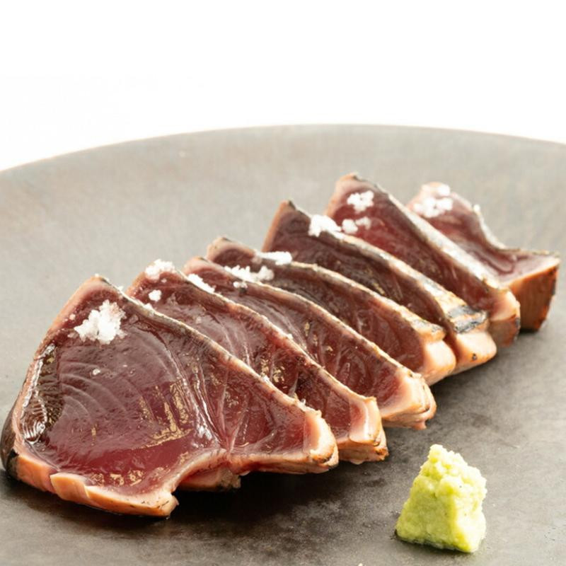 
            【年内発送】プレミア和歌山認証品 黄金藁焼きカツオタタキ（藻塩セット）1kg【年末発送（12月26日から30日発送）】【KS1】
          