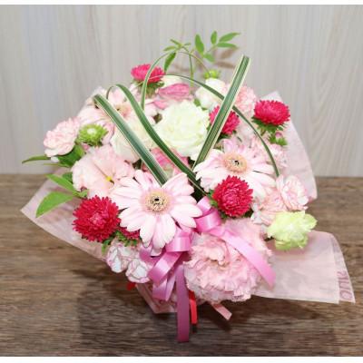ふるさと納税 ふじみ野市 【ピンク系:ガーベラ、トルコキキョウ+季節のお花】生花アレンジメント