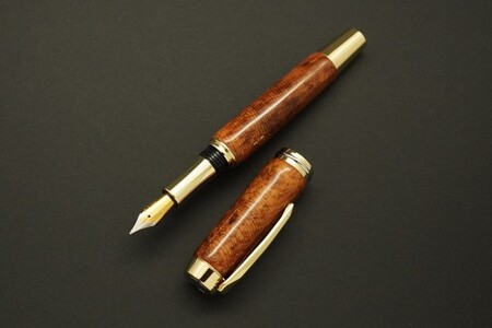 天然屋久杉 極上泡瘤 万年筆【ゴールド×シルバー】〈文房具 万年筆