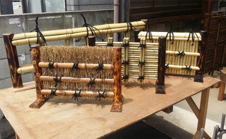 竹垣 ミニ竹垣 置物 日本製 竹工芸品 竹細工 民芸品 インテリア 和風 和室 玄関 選べる種類 ミニチュア 本物の竹 杉材 焼杉 黒縄 手細工 金物不使用 工芸品 和雑貨 オブジェ 飾り 平口竹材店 たて36cm × 横54cm × 奥行19cm 香川県 観音寺市 御簾垣