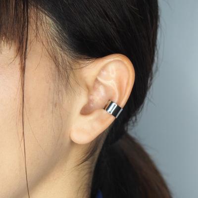 ふるさと納税 甲府市 PT900 地金　イヤーカフ　HH-019787 |  | 03