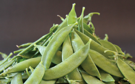 2026年1月中旬～発送 さや付き そら豆 約4kgと スナップエンドウ 約1kgのセット アグリスタイル 022-1213 そらまめ ソラマメ えんどう エンドウ 野菜 旬 サラダ 冬 指宿 鹿児島