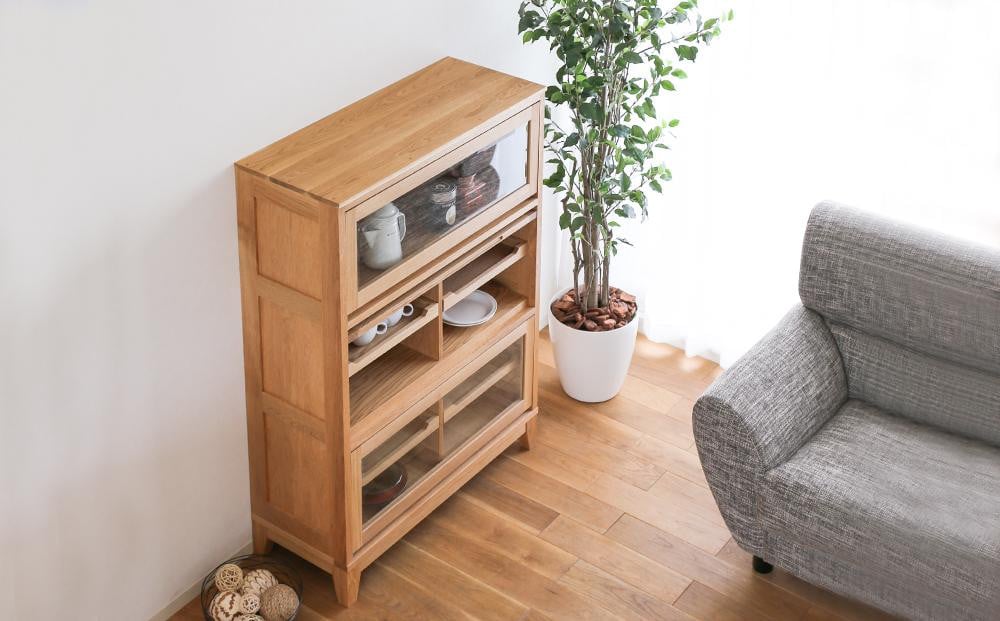 
            旭川家具 山室家具製作所 ココ キャビネット3段 北海道ナラ 【 国産 無垢 インテリア 木製 ナチュラル キャビネット 食器棚 キッチンボード 収納 キッチン 北海道 】_04585
          