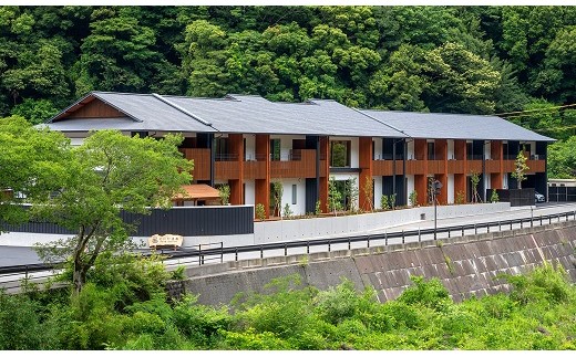 ゆずの郷北川村周遊セット／北川村温泉宿泊券、モネの庭マルモッタン・中岡慎太郎館利用券