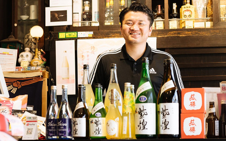 【金箔入り】紫煌（しおう） 純米酒 火入れ 1800mL × 1本【年内発送は12/15寄付分まで】【日本酒 純米酒 火入れ酒 燗 熱燗 花酵母 お酒 地酒 天然酵母 ひたち錦 淡麗 筑波山水系 酒 