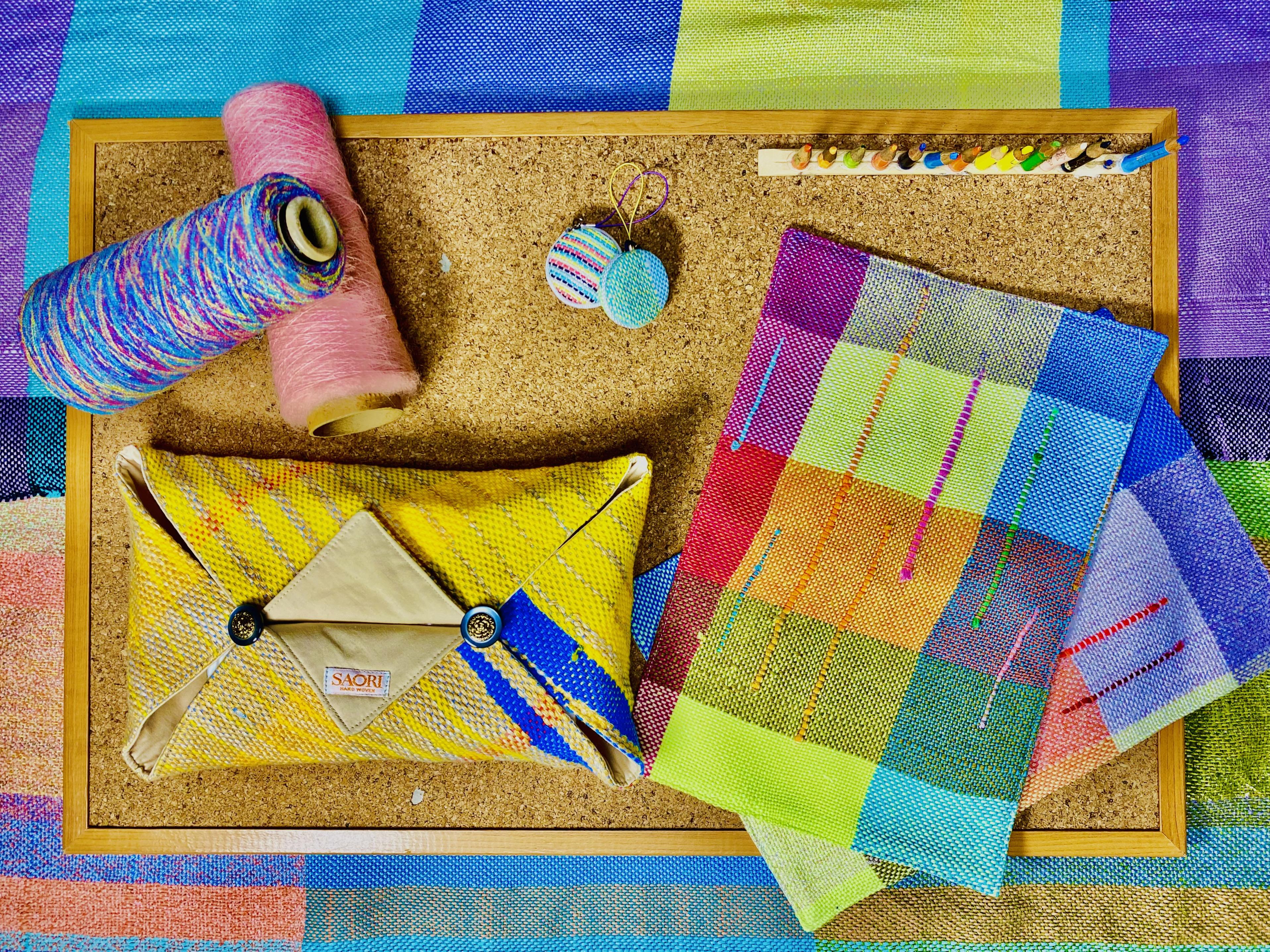 02さをり織りティーマット（寒色系）