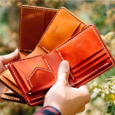 ふるさと納税 糸島市 DURAM クラシック 二つ折り財布/小銭入れ付 2つ折り革レザー 9002 [AJE054] |  | 02