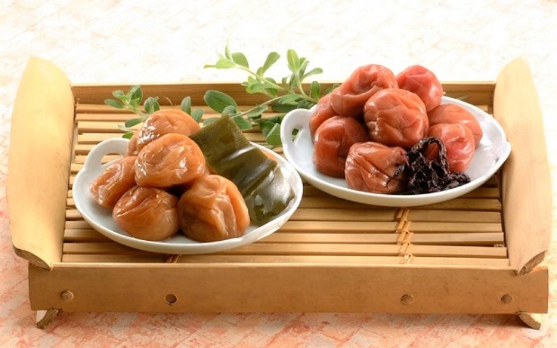 紀州みなべの南高梅 しそ漬・昆布梅 各400g セット 【yplu019A】