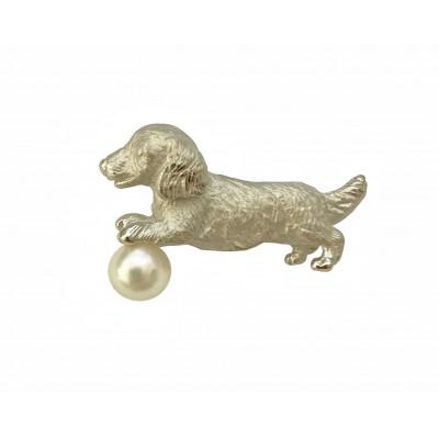 ふるさと納税 伊勢市 アコヤ真珠SILVERタックブローチ ミニチュアダックス　1187