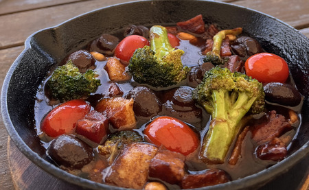 ガーリックライスの素 2瓶 黒アヒージョの素 2袋 2種 合計 4個 セット ガーリック ライス ガーリックライスの素 タレ 調味料 ガーリックシュリンプ イカ焼き にんにく ごはん 青森産にんにく 