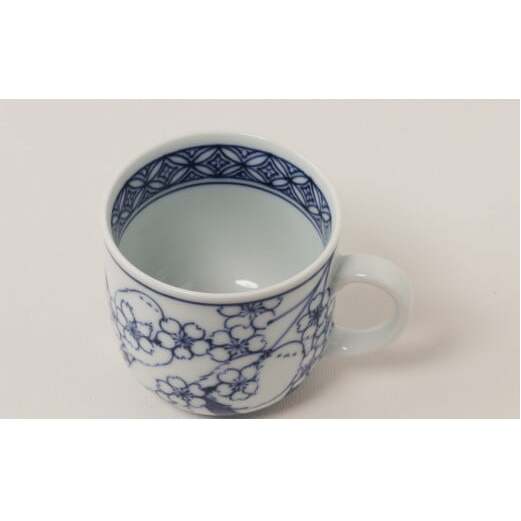 有田焼 シマエナガ マグカップ (小)【道雪窯】食器 器 うつわ 染付 手書き しまえなが 鳥モチーフ A30-546_イメージ3