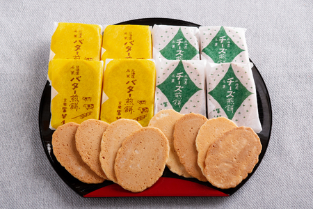 【定期便4回】バター煎餅 4枚包み×12個・チーズ煎餅 4枚包み×12個 MROT005