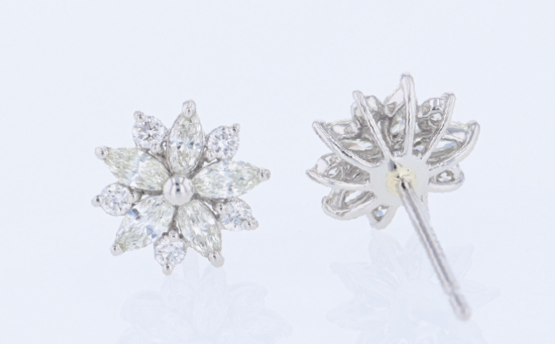 ARC-EN-CIEL PTダイヤピアス（計 0.40ct） J089