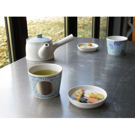 ARITA PORCELAIN LAB(アリタポーセリンラボ) JB蛸唐草&格子丸紋・蕎麦猪口&薬味皿ペアセット 有田焼 モダン コップ 湯呑 カップ A45-93_イメージ3