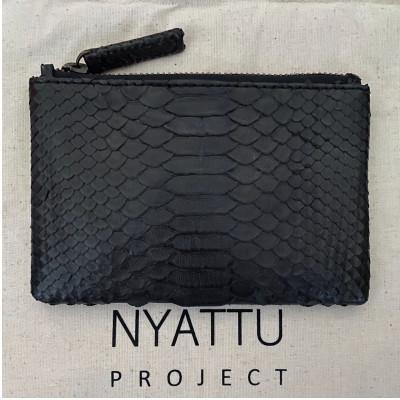 ふるさと納税 清須市 NYATTU PROJECT　天然パイソン革(ヘビ革) フラグメントケース(ポーチ) ブラック