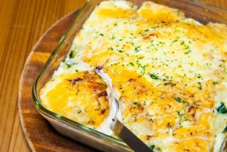 【定期便】 別海町産「風蓮蟹」カレー (180g×3pc) × 4ヵ月  全4回 be006-040c001-3  （ カレー かに カニ 蟹 北海道 別海町 人気 ふるさと納税 ）