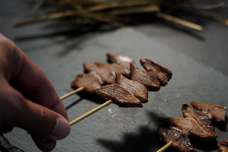 【 海の上のジビエ 】 土佐久礼 一本釣り鰹 の ハランボ串 12本入り 鰹 カツオ かつお 串焼き ハランボ 久礼 高知 おかず 惣菜 おつまみ