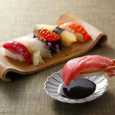 ふるさと納税 湯浅町 江戸時代から続く小原久吉商店の湯浅醤油 老舗の味900ml×3本セット |  | 01