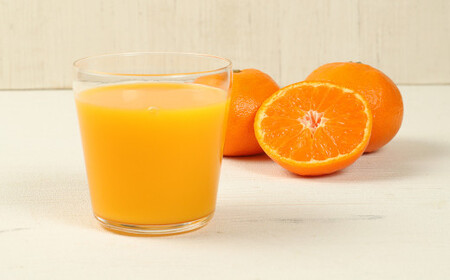 ジューシー みかんジュース100％（学給）125ml×36個 紙パック ケース [果実 100% みかんジュース オレンジジュース]