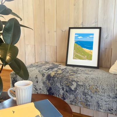 ふるさと納税 茅ヶ崎市 湘南・茅ヶ崎で描く、海を感じるイラストアート『ジークレーアートフレーム　SL-08』(小:八つ切) |  | 01