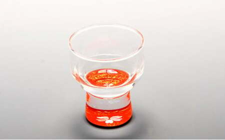 杯 金桜（貝入）朱 酒器 工芸品 ガラス 高岡漆器 あわび貝 漆 螺鈿ガラス 持ちやすく シンプル 神秘的 輝き きれい おしゃれ  FAD-0990