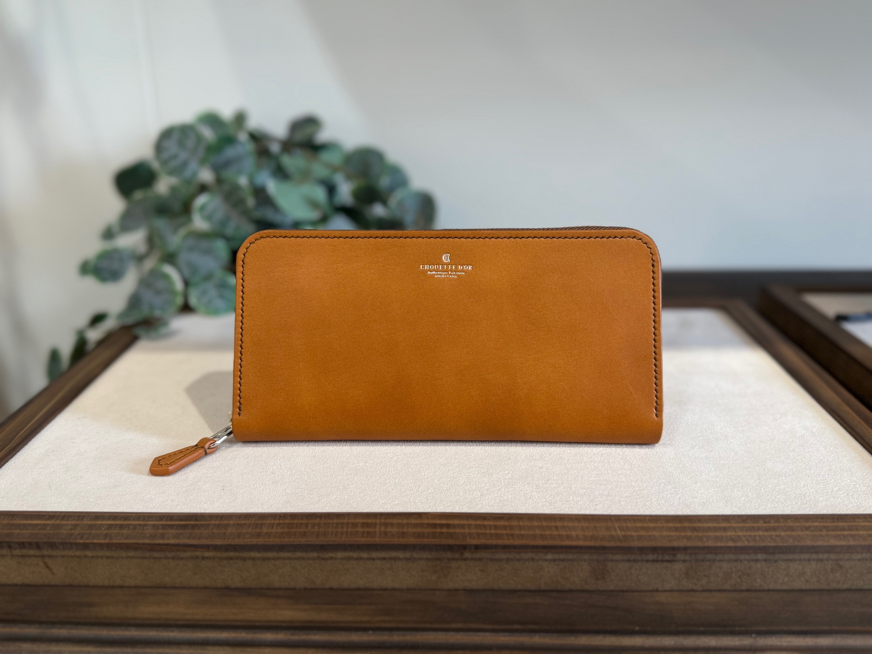 革職人が作った牛革ラウンドファスナー長財布［CML］ 304018_AX26VC01