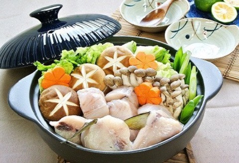 土佐沖 天然 さばフグ 切り身 鍋用 400g×2袋 約800g 冷凍 ふぐ 鯖フグ 鯖河豚 さばふぐ てっちり  ふぐちり 鍋 鍋セット 人気 新鮮 魚 魚介類 魚貝 海鮮 切身魚 から揚げ 煮付け ふるさと納税鍋 ふるさと納税河豚 ふるさと納税ふぐ 高知 高知県 黒潮町［1363-2］