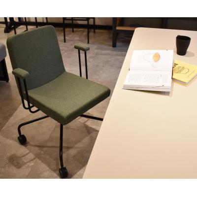 ふるさと納税 八尾市 QUONチェア　ニコA-RW(キャスター付/ワークチェア/テレワーク)(I125)