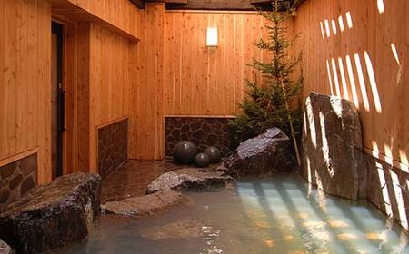 御前水 極 3大蟹付 和室ツイン湖側ペア宿泊 1泊2食 チケット 宿泊 利用券 サウナ ホテル 旅行 宿泊券 北海道 クーポン 風呂 券 かに カニ ズワイガニ タラバガニ 毛ガニ 和会席膳 温泉 源