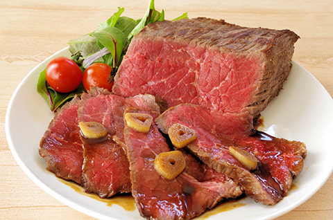 【訳あり】【A4～A5】博多和牛 モモブロック 約500g～600g 吉富町/株式会社MEAT PLUS [BGAB022]