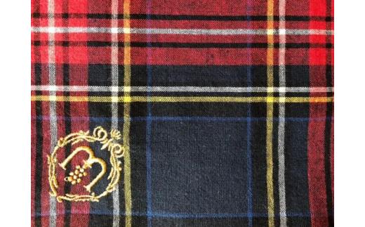 【播州織】タータンチェック ロゴ刺繍ハンカチ（大判）【紺チェック】 mulberry fabric （06-48）