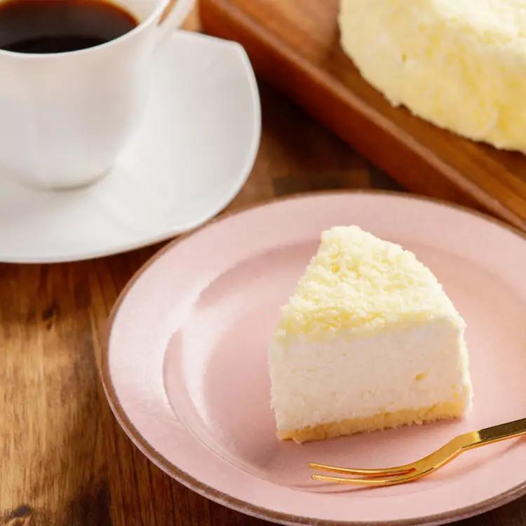 2種のケーキセット（レアチーズケーキ・アップルパイ） SRMJ023