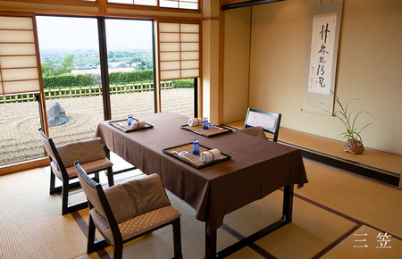 西大和さえき 食事券 30,000円分 奈良 老舗料亭 名店 金券 数寄屋造り 能舞台 懐石料理 お祝い ランチ ディナー