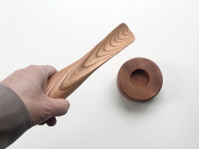 欅の木で作った立つ靴べら　スタンド付き　1セット　木製　WOOD STUDIO KUZE’S MBA004