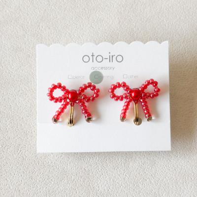 ふるさと納税 長岡京市 きゅっと結んだ小さなビーズリボンのイヤリング【mini ribbon/きらめきレッド】