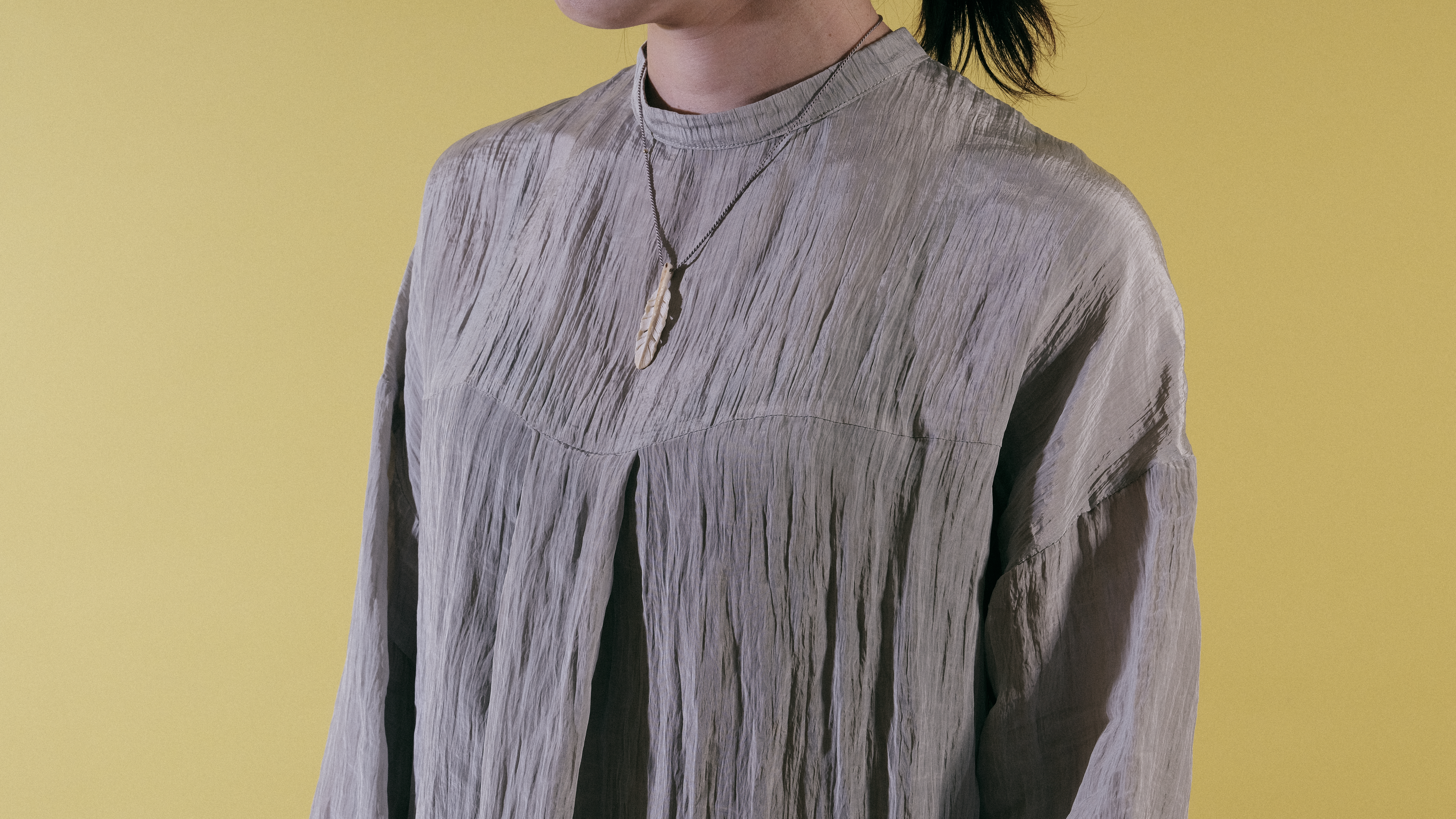 [D1102] common feather ペンダント【Mサイズ】