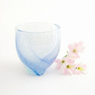 【ふるさと納税】【ガラス】Layer bubbles ぐい呑み | 石川県 金沢市 金沢 土産 ご当地 ふるさと 納税 伝統 工芸 ガラス細工 工芸品 伝統工芸 手作り 伝統工芸品 特産品 名産品 金沢工芸品 伝統的工芸品 おすすめ ご当地おみやげ 石川県金沢市 お取り寄せ お土産 取り寄せ