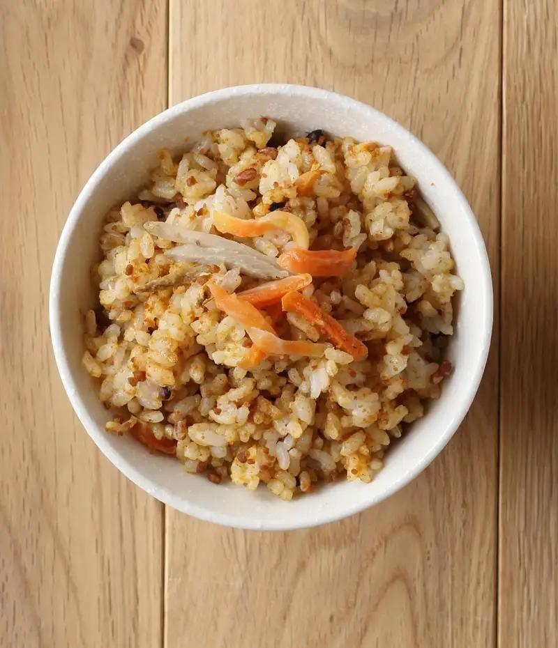 「米屋のこだわり阿賀野市産」嘉右衛門ご飯おまかせ５袋セット 新潟県 米 こめ コメ 雑穀米 1E15010