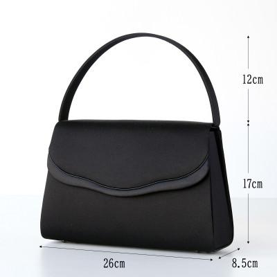 ふるさと納税 東大阪市 【IWASA】優しいシルエットのサステナブル・フォーマルバッグ |  | 01